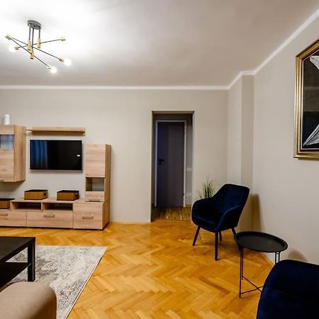 Smiling Heaven Apartment Bucharest Luaran gambar