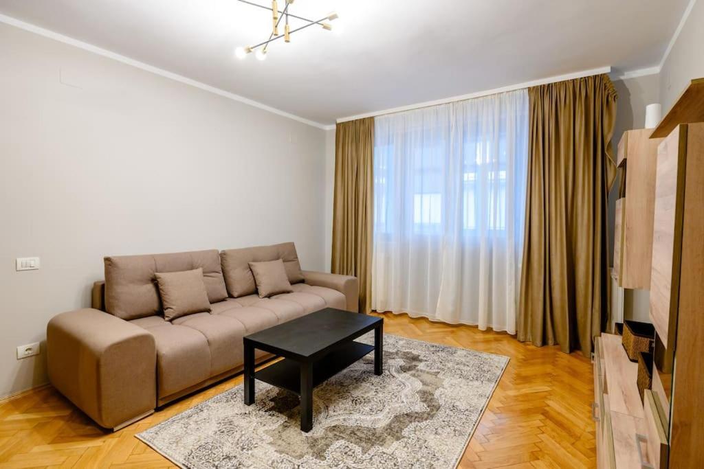 Smiling Heaven Apartment Bucharest Luaran gambar