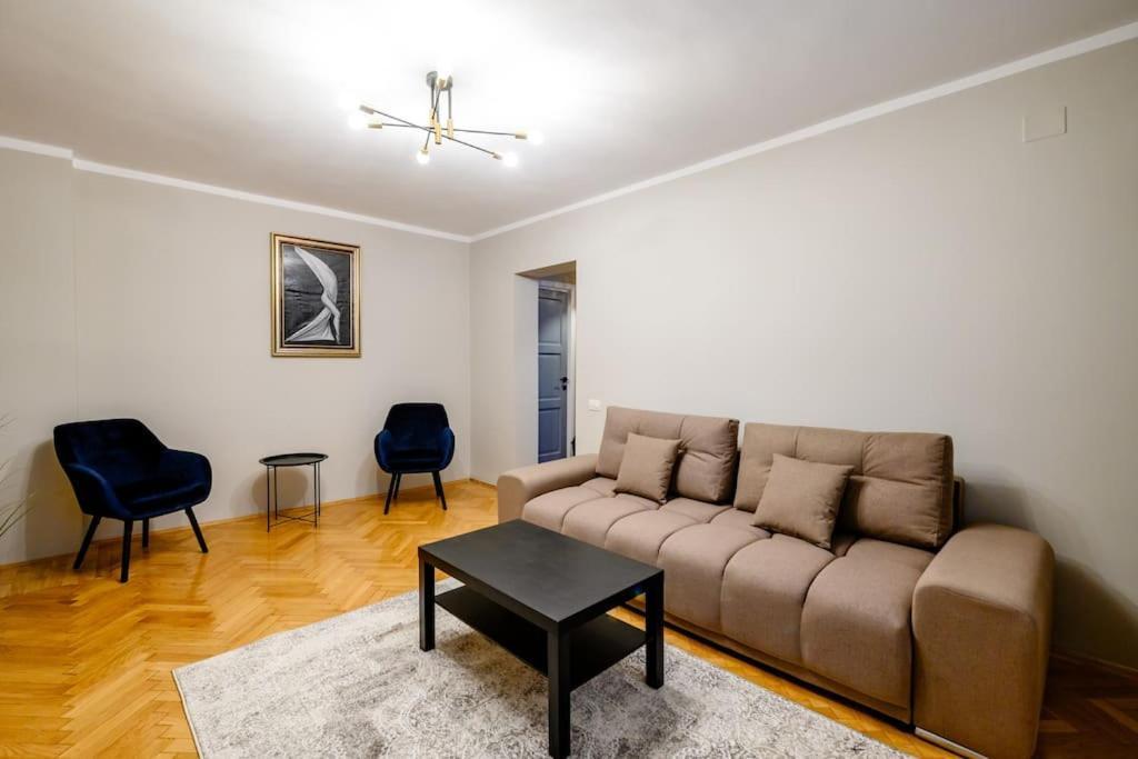 Smiling Heaven Apartment Bucharest Luaran gambar